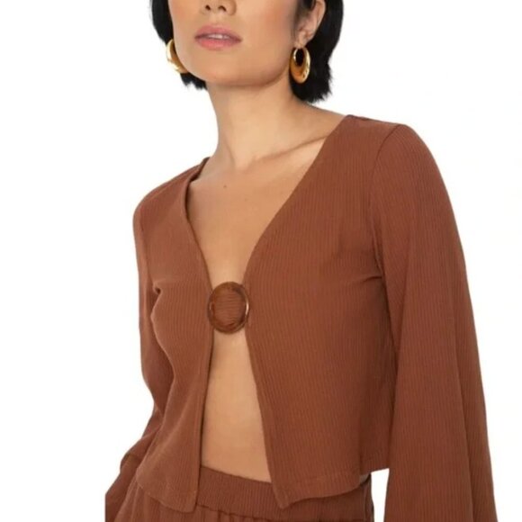 NWT Callahan Knitwear Vera Ribbed Knit Open Front Flare Sleeve Crop Top - Picture 1 of 9